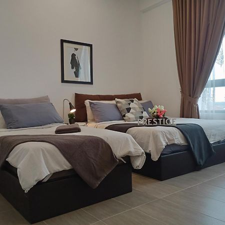 Prestige Troika Luxury Stay Kota Bharu Zimmer foto